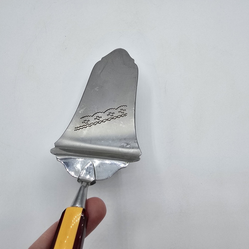Vintage Red and Yellow Bakelite Handled Cake‎ Pie Server Spatula German Germany - Picture 6 of 12